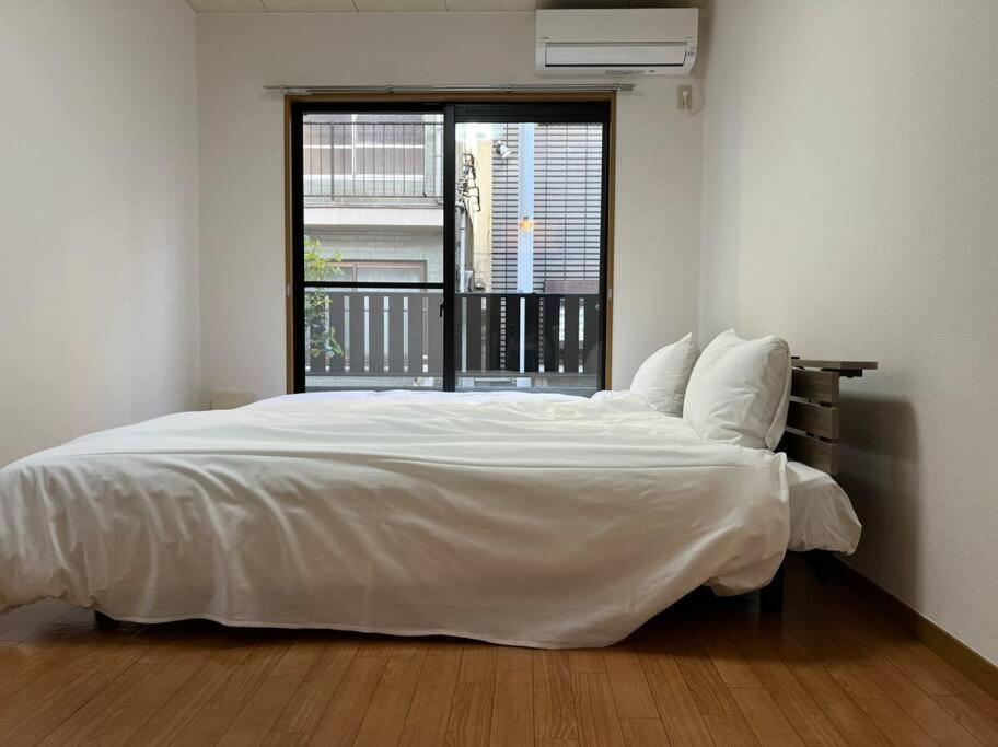 Apartamento Fuji Flat 新大久保駅から徒歩20秒 新宿駅も徒歩15分 有名レストラン多数 歌舞伎町も歩いて行けます *